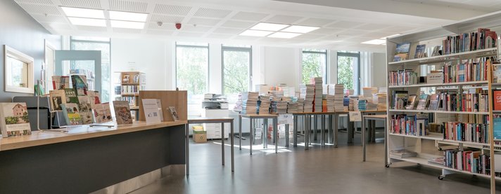 Biblioteket Lillehammer videregående skole, avdeling Nord - Klikk for stort bilde